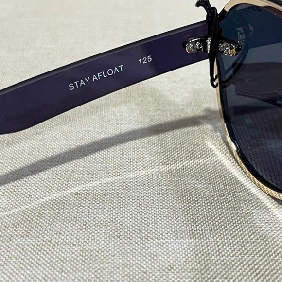 NEW!! Quay STAY AFLOAT pink/pink Sunglasses main image 6